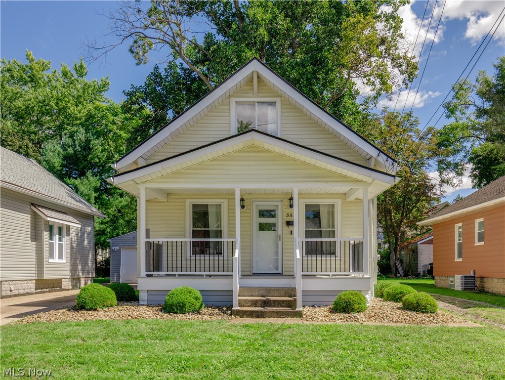 553 Wesleyan Avenue Barberton OH 44203