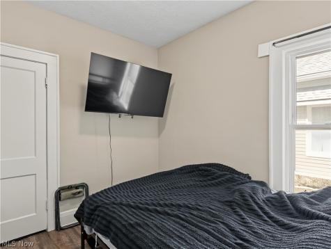 553 Wesleyan Avenue Barberton OH 44203