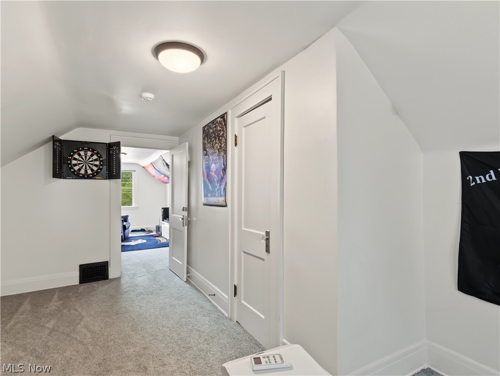 553 Wesleyan Avenue Barberton OH 44203