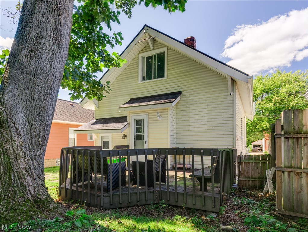553 Wesleyan Avenue Barberton OH 44203
