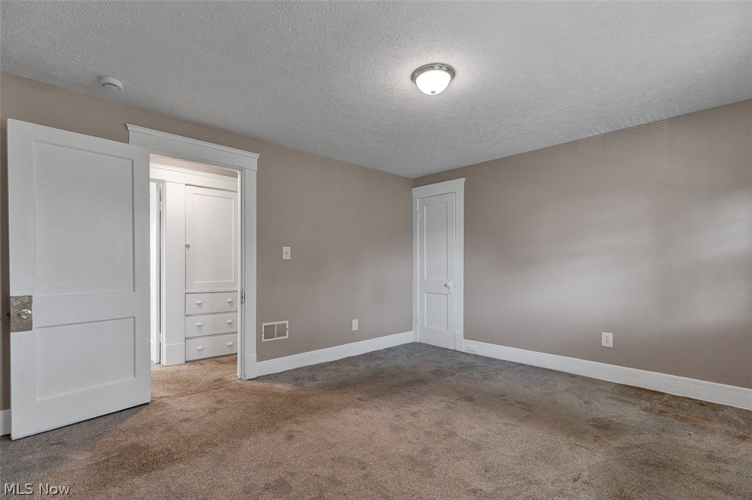 10421 Dale Avenue Cleveland OH 44111