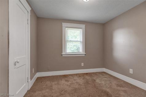 10421 Dale Avenue Cleveland OH 44111