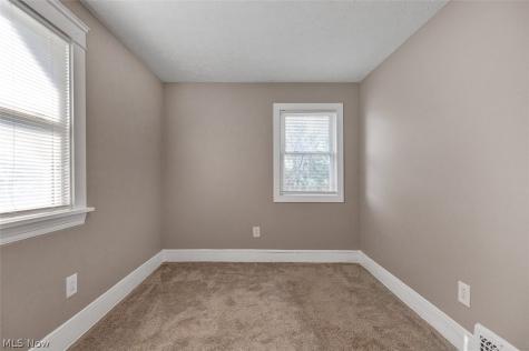 10421 Dale Avenue Cleveland OH 44111