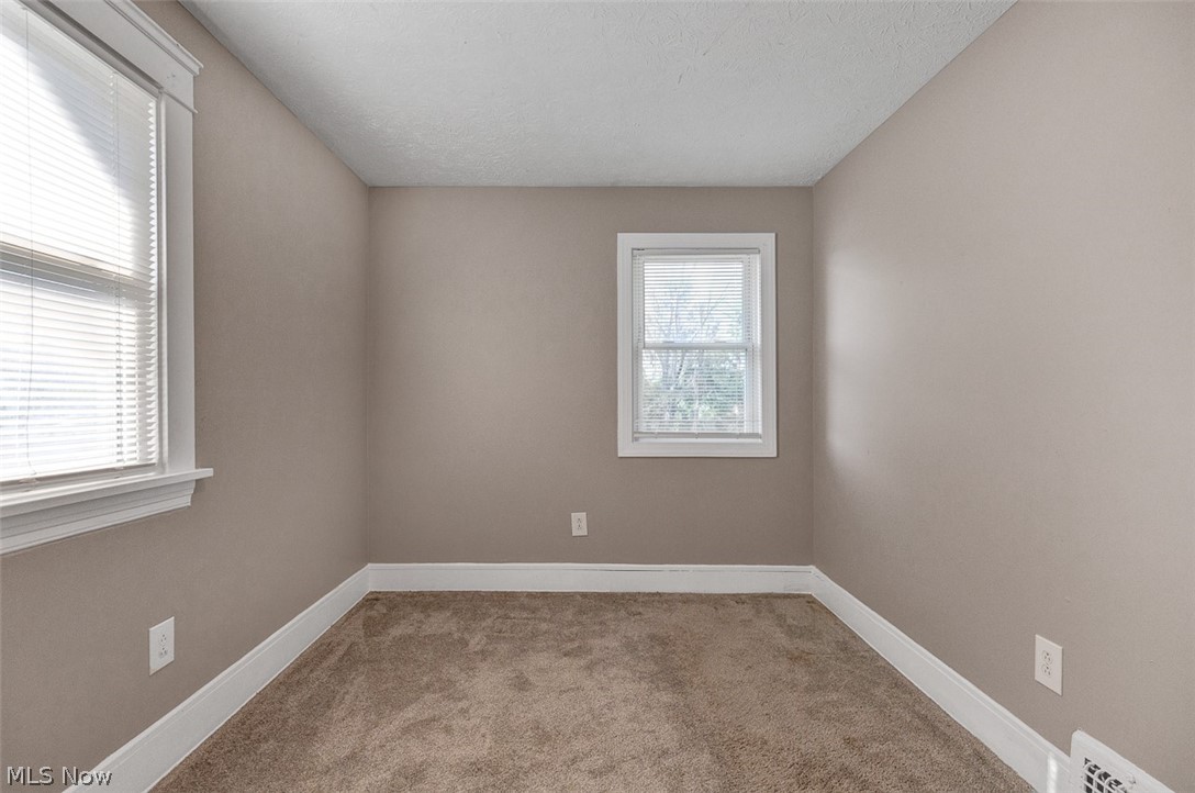 10421 Dale Avenue Cleveland OH 44111