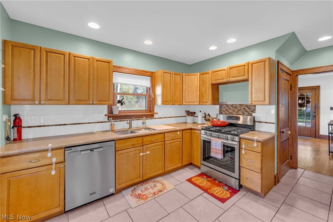27776 Bassett Road Westlake OH 44145