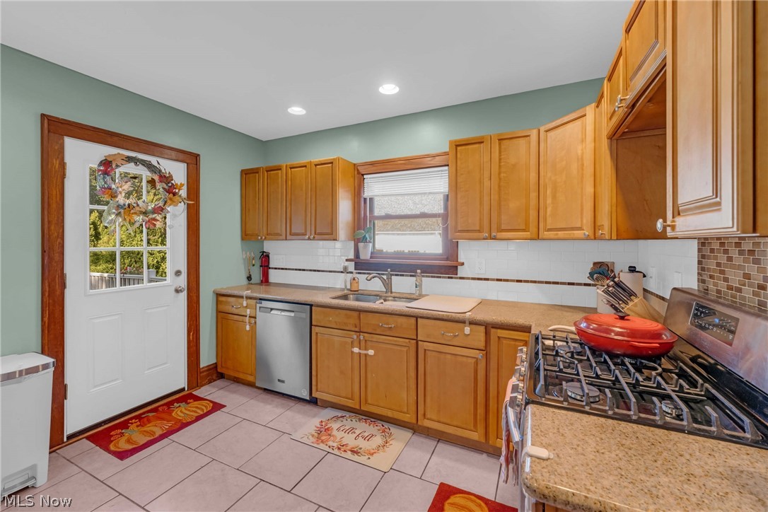27776 Bassett Road Westlake OH 44145