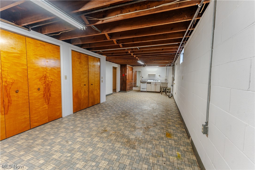 3967 Crooked Run Road NW New Philadelphia OH 44663