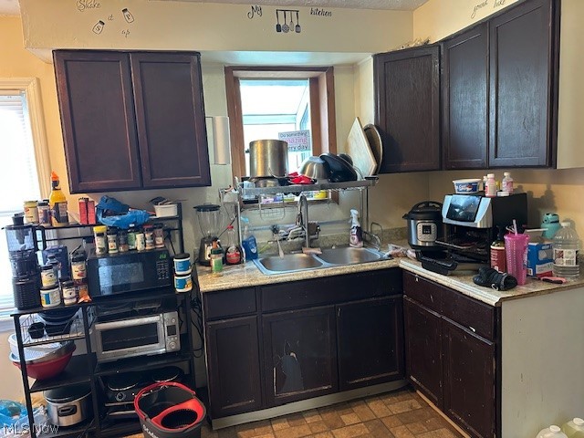 1011 Yellowstone Road Cleveland Heights OH 44121