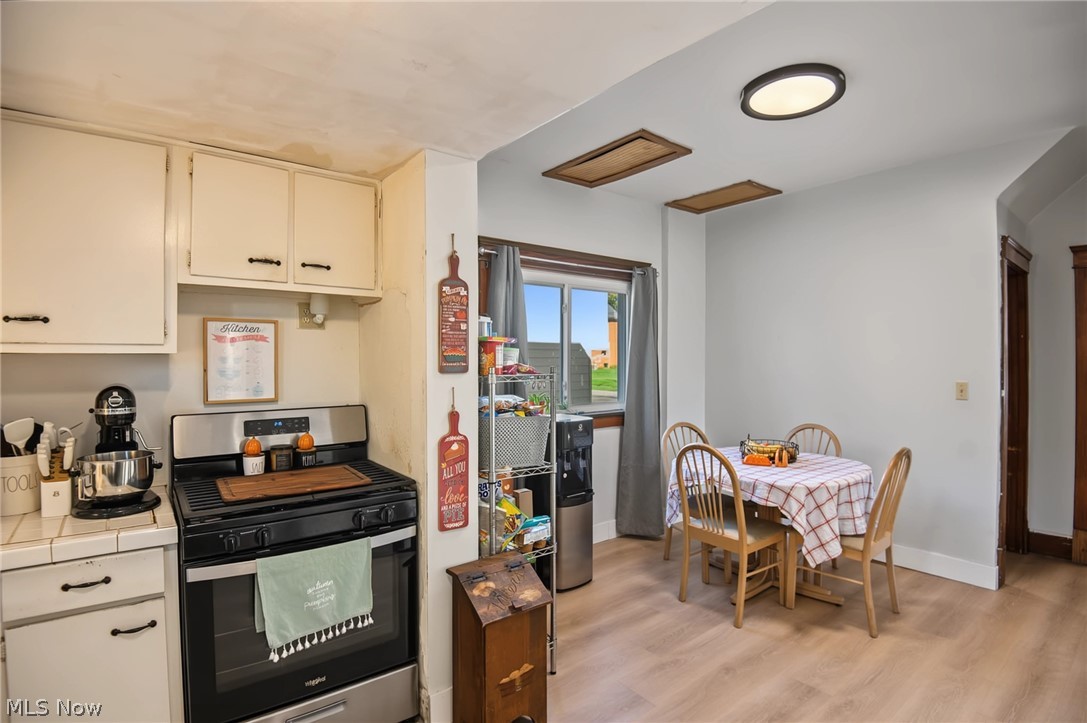 122 Belmont Avenue Niles OH 44446