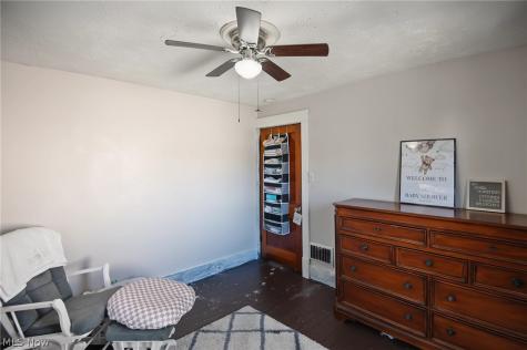 122 Belmont Avenue Niles OH 44446