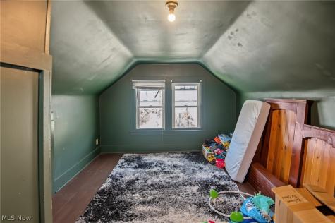 122 Belmont Avenue Niles OH 44446