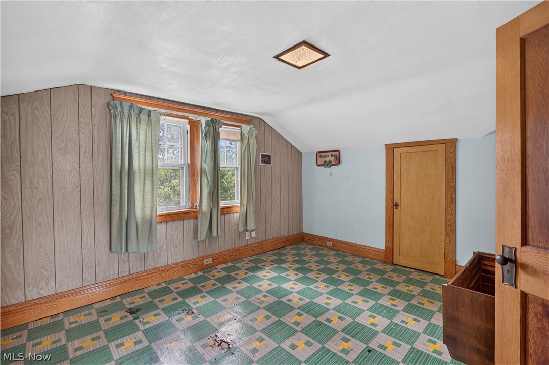 2161 E Aurora Road Twinsburg OH 44087