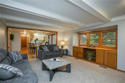 9786 Hocking Street NW Massillon OH 44646