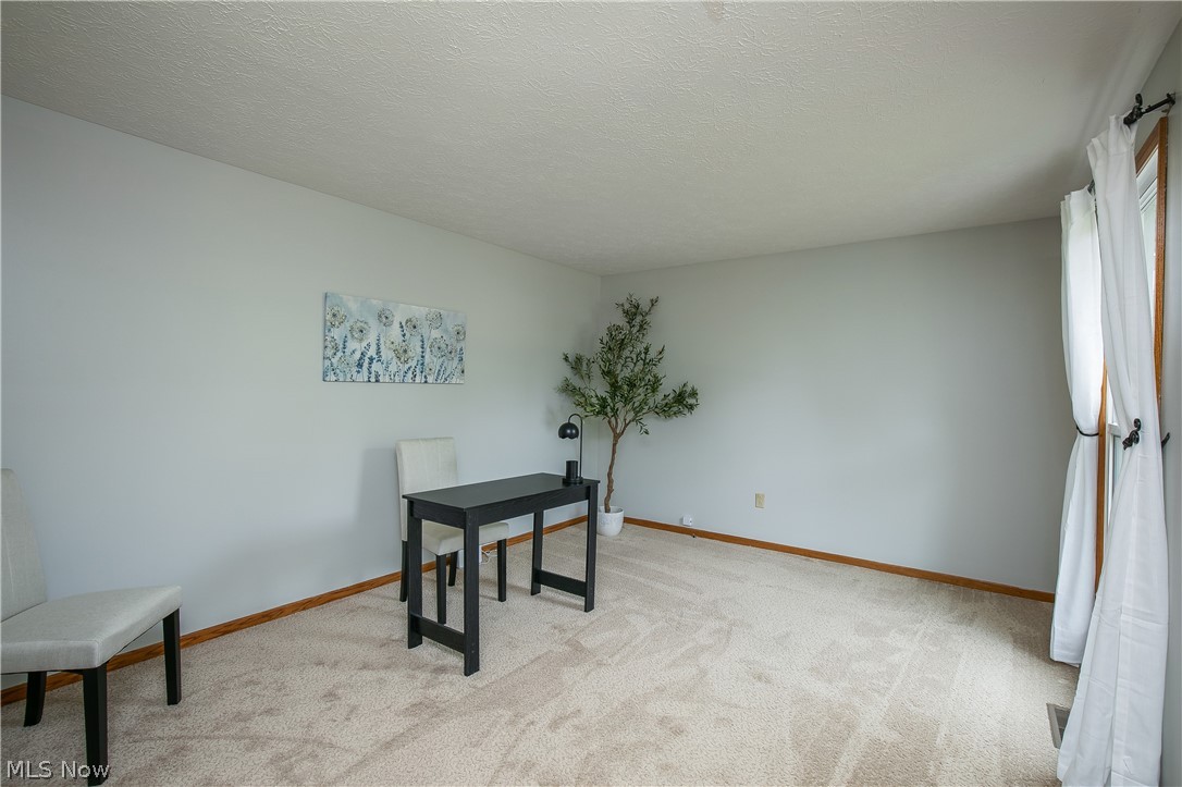 9786 Hocking Street NW Massillon OH 44646