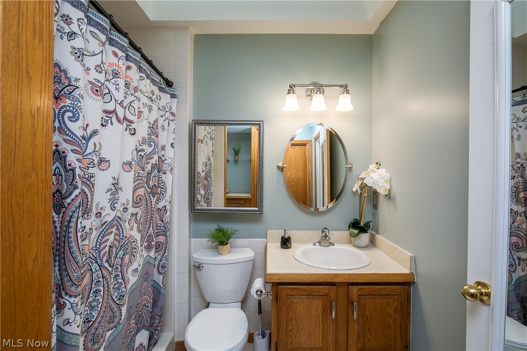 9786 Hocking Street NW Massillon OH 44646
