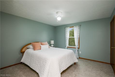 9786 Hocking Street NW Massillon OH 44646