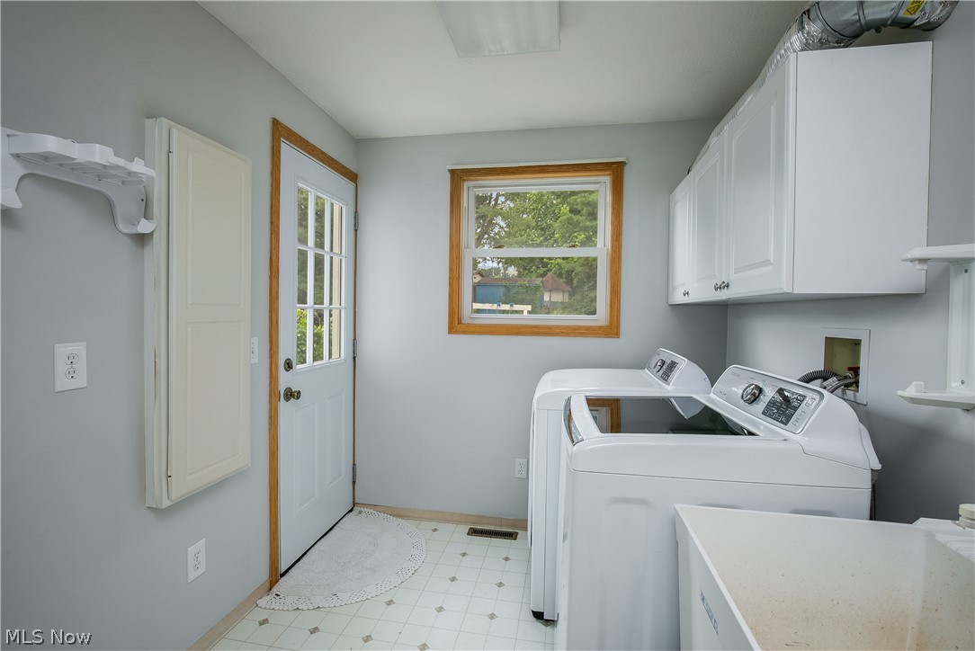 9786 Hocking Street NW Massillon OH 44646