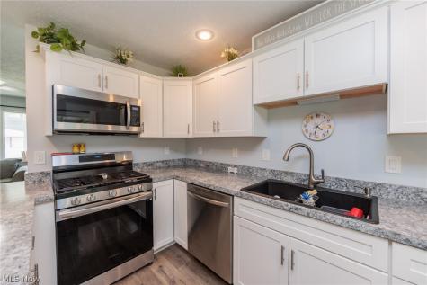11901 Appleton Drive Parma Heights OH 44130