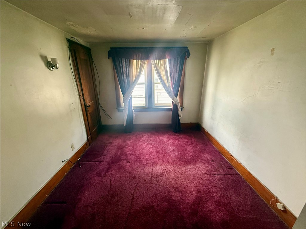 1056 Homewood Warren OH 44483