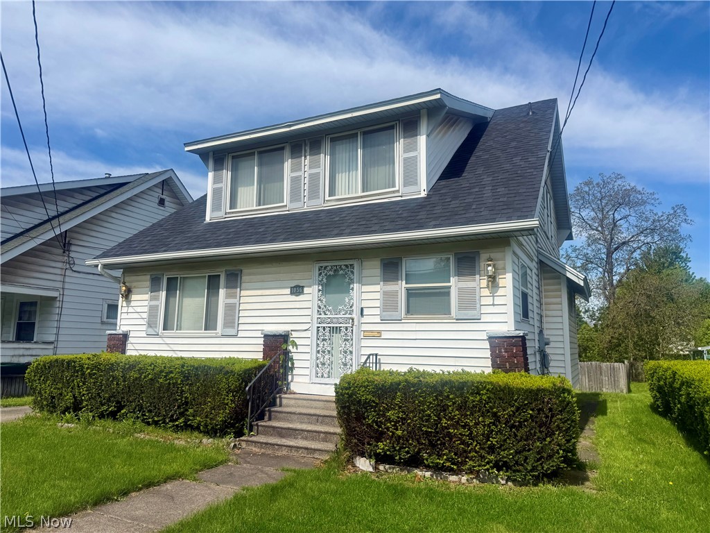 1056 Homewood Warren OH 44483
