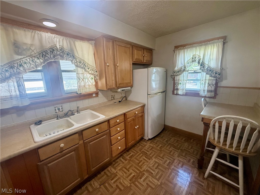 1056 Homewood Warren OH 44483