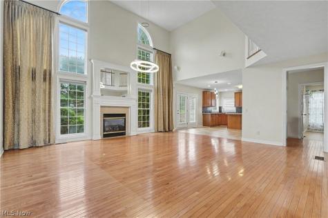 1257 Muchney Circle Akron OH 44312