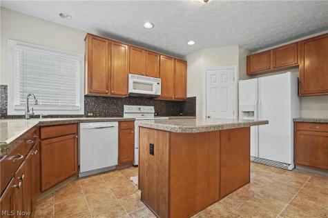 1257 Muchney Circle Akron OH 44312