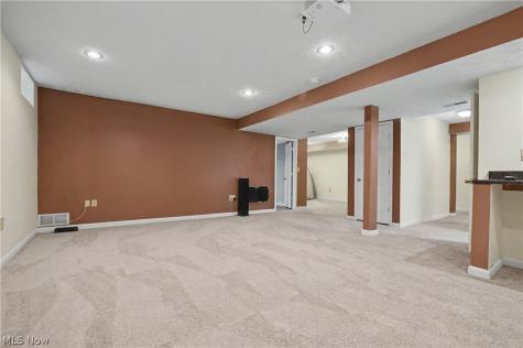 1257 Muchney Circle Akron OH 44312