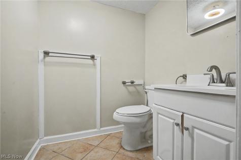 1257 Muchney Circle Akron OH 44312