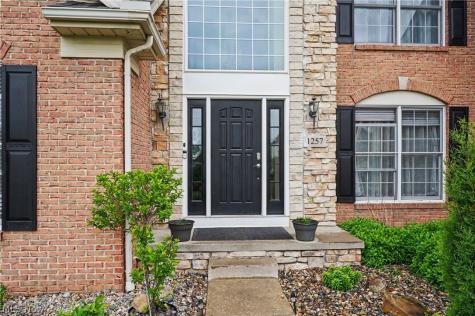 1257 Muchney Circle Akron OH 44312