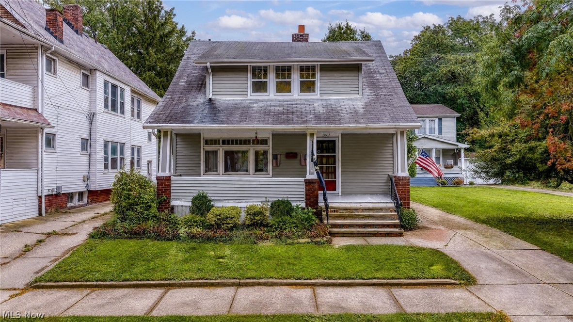 2067 Lark Street Lakewood OH 44107