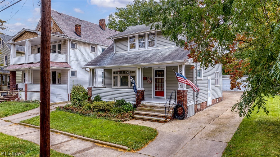 2067 Lark Street Lakewood OH 44107