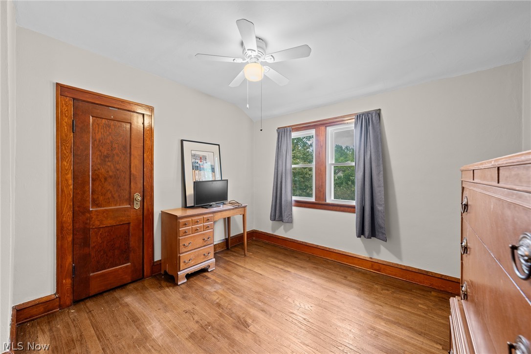 2067 Lark Street Lakewood OH 44107