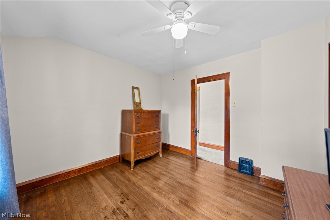 2067 Lark Street Lakewood OH 44107