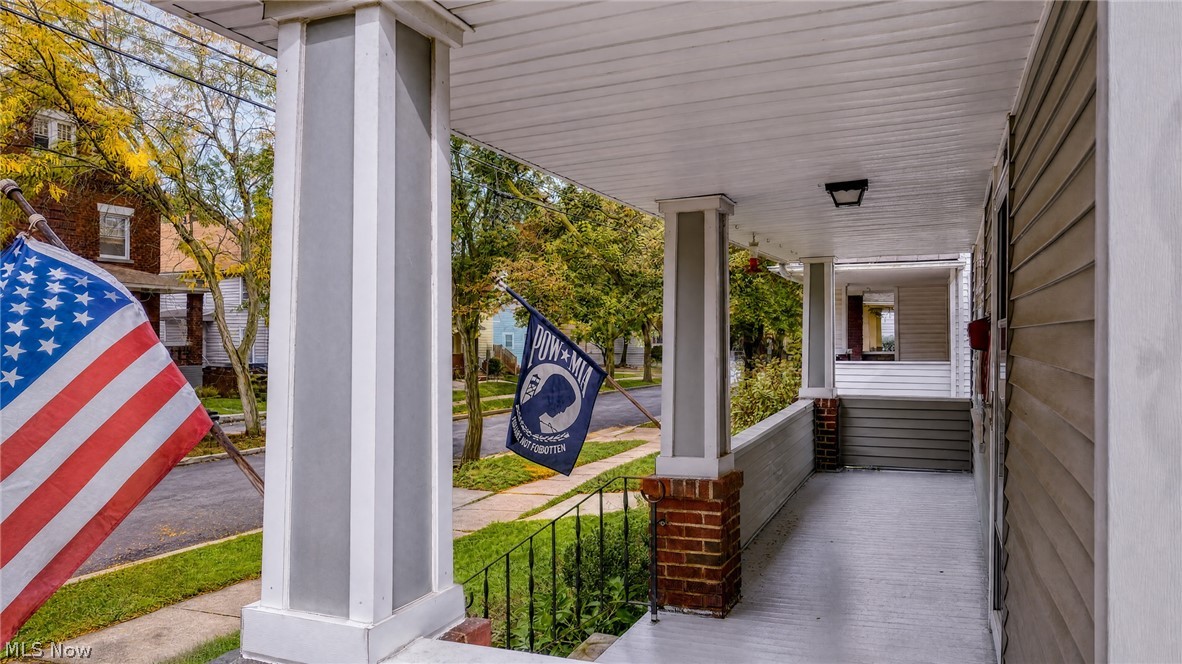 2067 Lark Street Lakewood OH 44107
