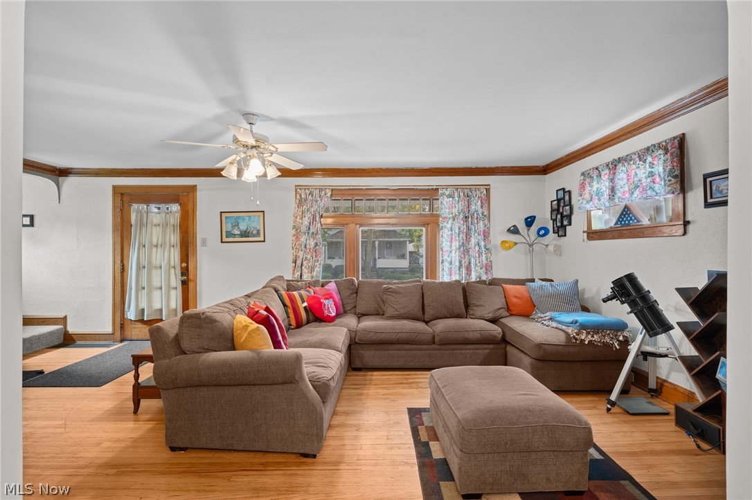 2067 Lark Street Lakewood OH 44107