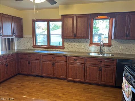 9621 Melody Lane Brooklyn OH 44144