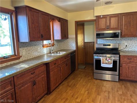 9621 Melody Lane Brooklyn OH 44144