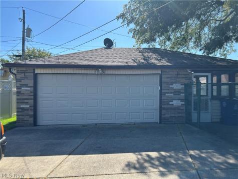9621 Melody Lane Brooklyn OH 44144