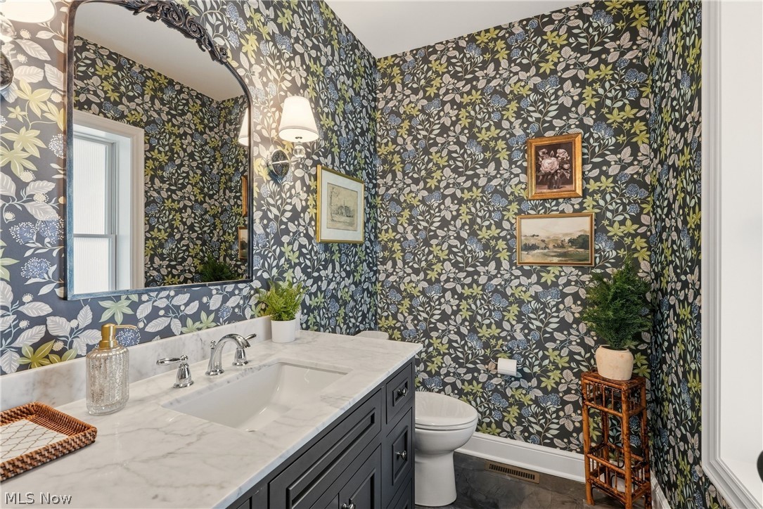 81 Hall Street Chagrin Falls OH 44022