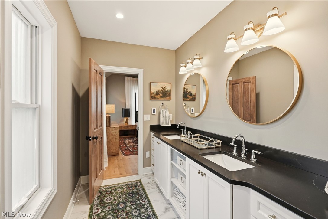 81 Hall Street Chagrin Falls OH 44022