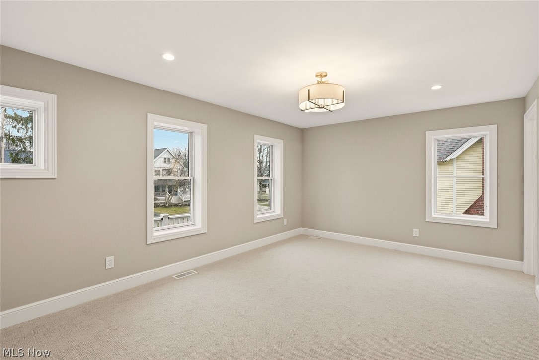 81 Hall Street Chagrin Falls OH 44022