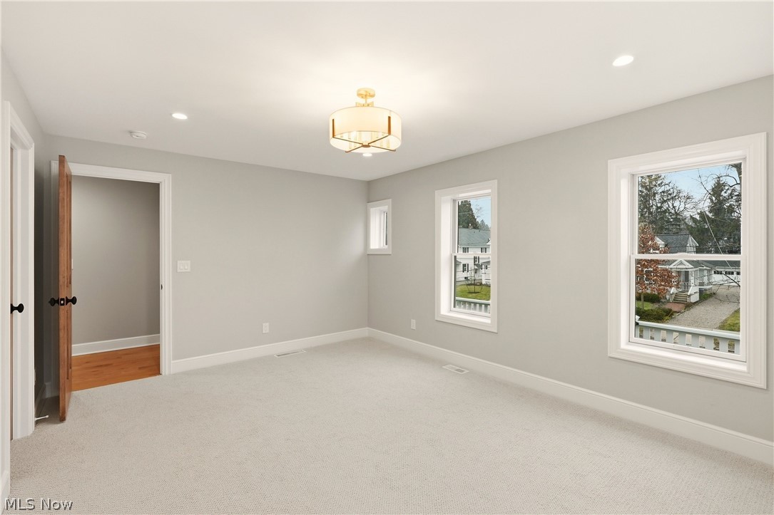 81 Hall Street Chagrin Falls OH 44022