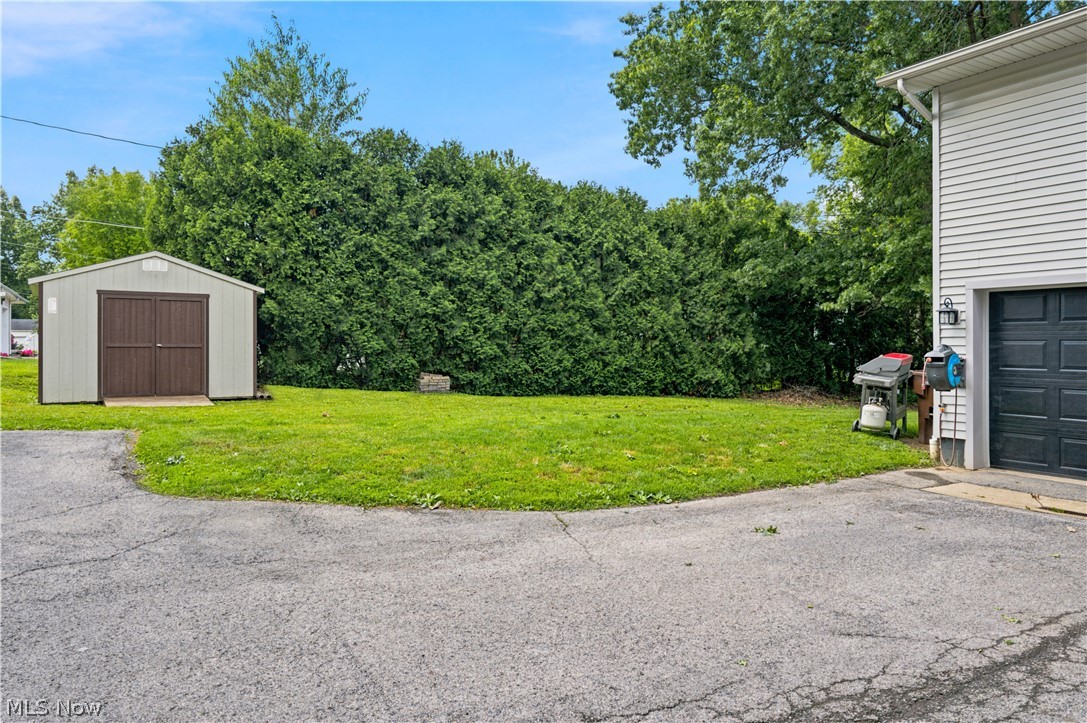 273 Blueberry Drive Columbiana OH 44408