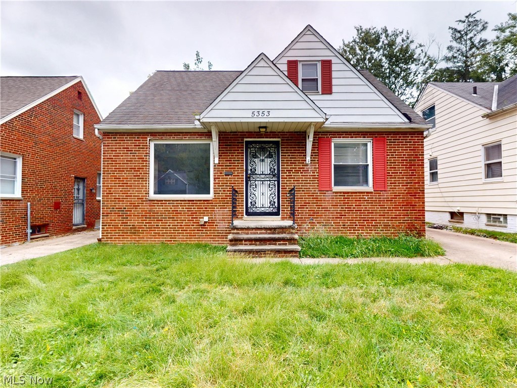 5353 Thomas Street Maple Heights OH 44137