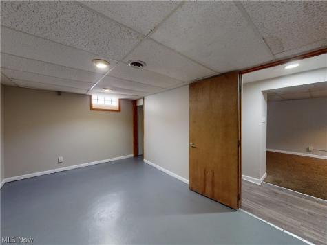 5353 Thomas Street Maple Heights OH 44137
