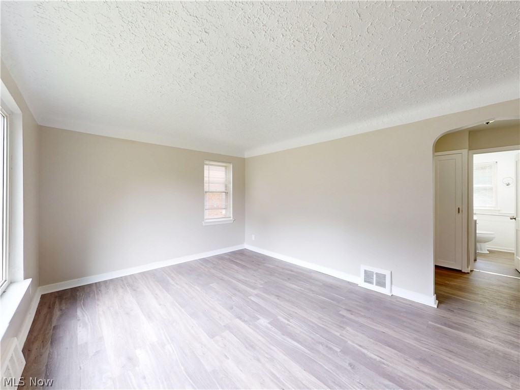 5353 Thomas Street Maple Heights OH 44137