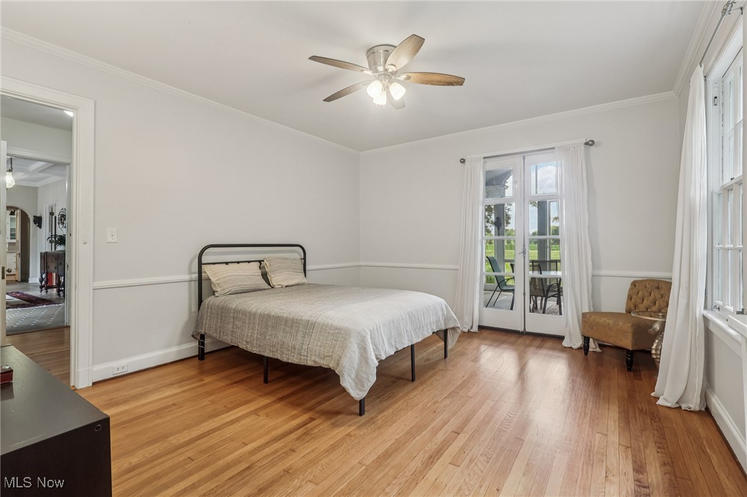 1640 Oakwood Cleveland Heights OH 44121