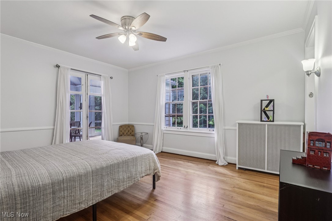 1640 Oakwood Cleveland Heights OH 44121