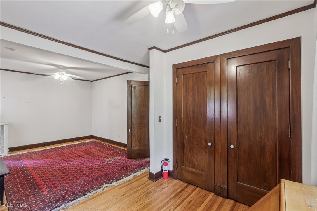 1640 Oakwood Cleveland Heights OH 44121